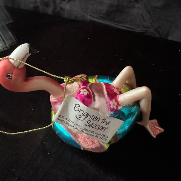Brubaker whimsical Flamingo in bikini, glass ornament - Picture 10 of 10
